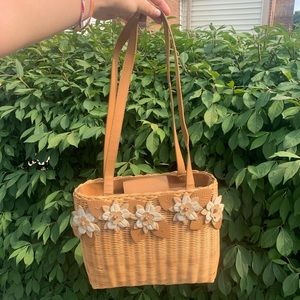 Vintage Woven floral shoulder bag